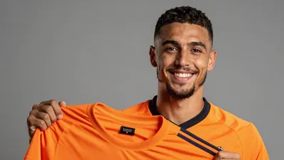 Blackpool have signed striker Jerry Yates on loan from Luton Town and defender Josh Earl from Barnsley, with both in line...