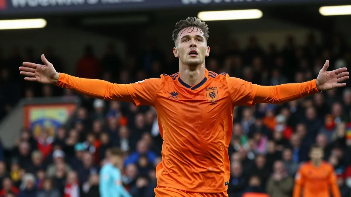 Blackpool FC have re-signed striker Jerry Yates on loan and suffered a first league defeat to Barnsley, as they sit third...